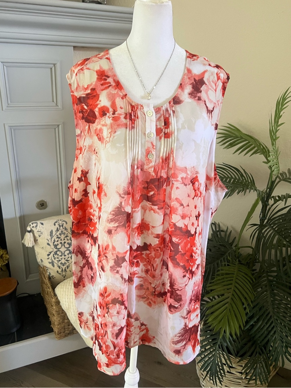 Susan Graver Sheer Red and White Floral Sleeveless Blouse